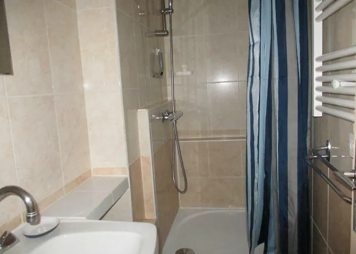 Apartment 'mont-dore-toir' Paisible Le Mont-Dore